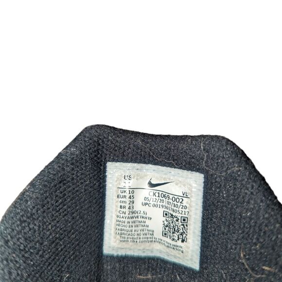 🛍️ MENS GOLD AND BLACK NIKE LOW TOP TENNIS SHOES SIZE 11 - Picture 2 of 5